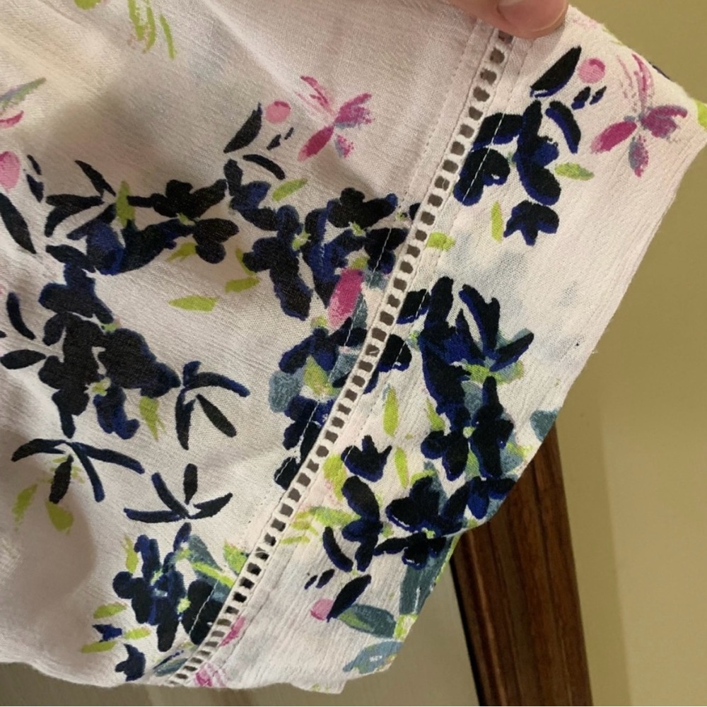 Jessica Simpson Maternity Floral Nursing Dress. Beautiful - Picture 4 of 6